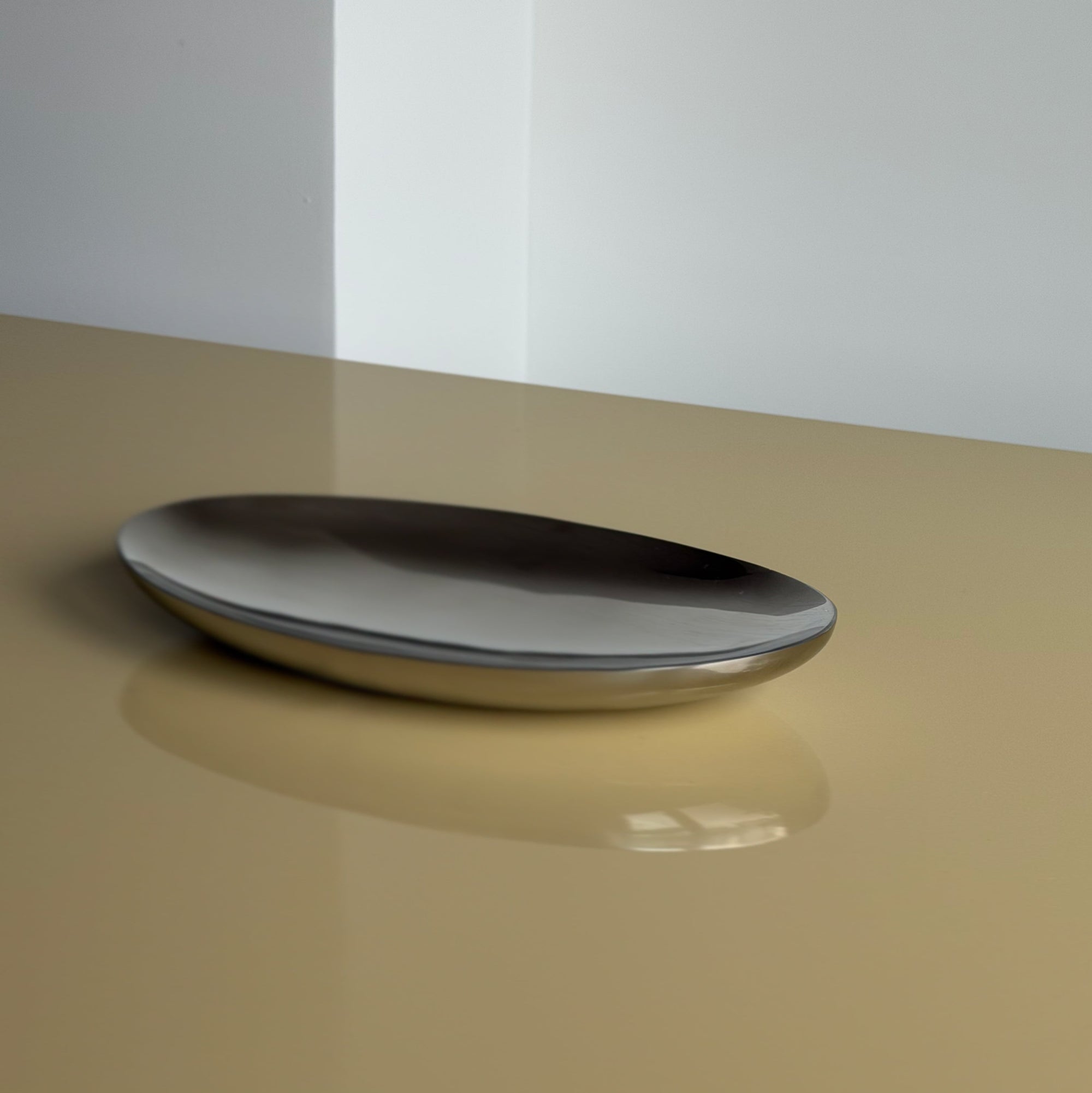 RON 03 DINING TABLE